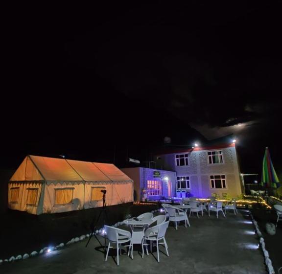 פנסיון Jichun Dolma Guest House   Key Monastery