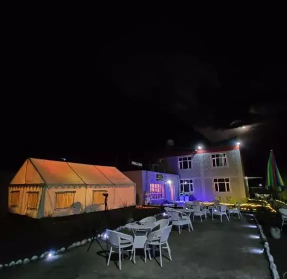 پانسیون Jichun Dolma Guest House   Key Monastery