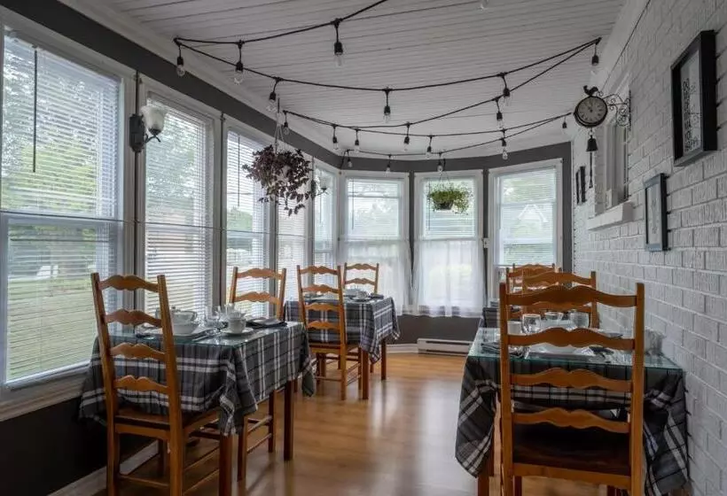 ベッドアンドブレックファースト Au Coq Du Bonheur