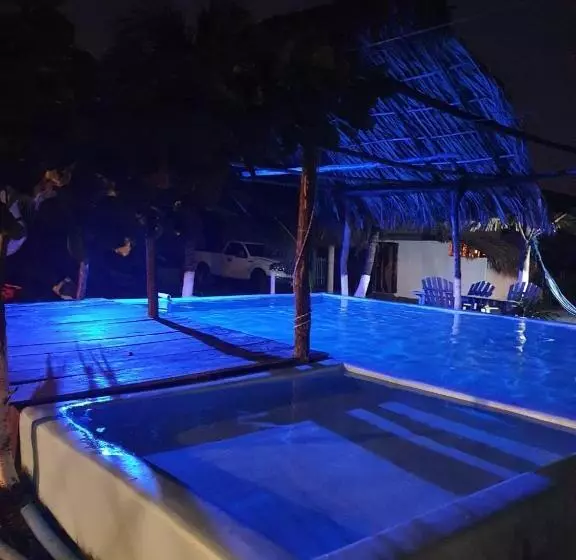 تختخواب و صبحانه Mi Casa En La Playa