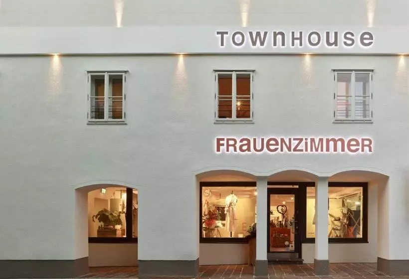 تختخواب و صبحانه Townhouse By Frauenzimmer
