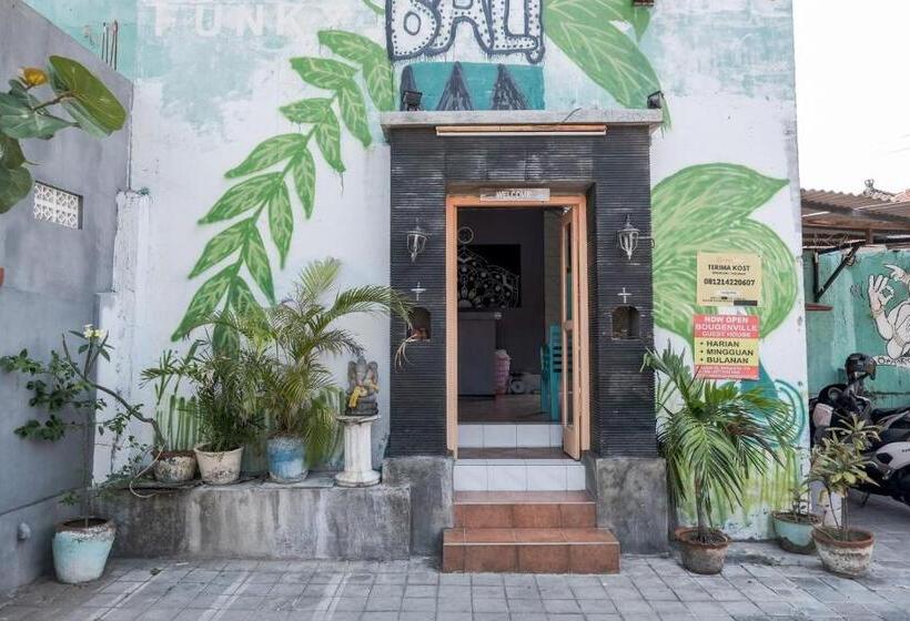 فندق Koolkost Near Beachwalk Shopping Center