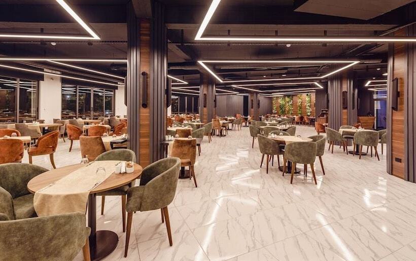 فندق Novel Centre Point