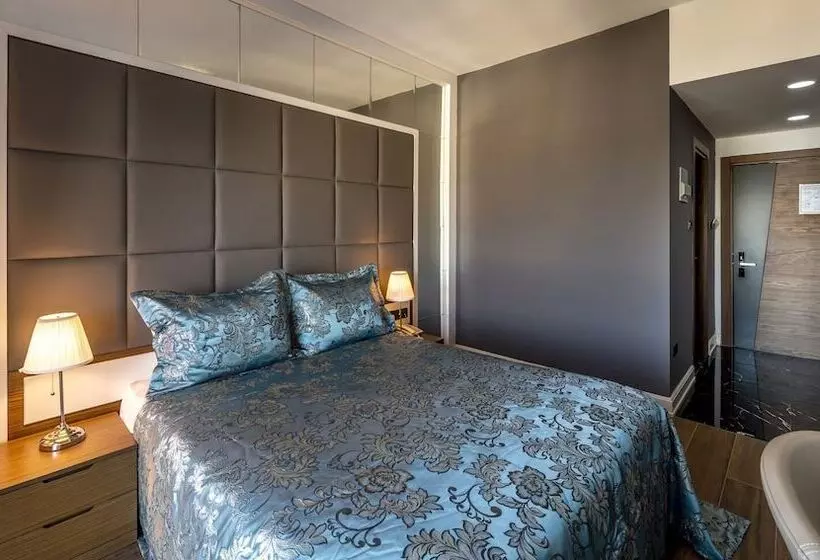 هتل Novel Centre Point