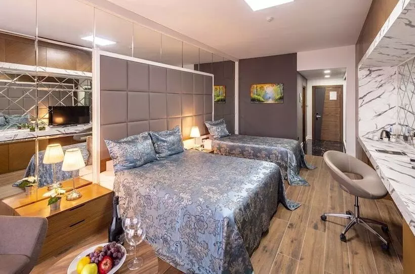 هتل Novel Centre Point