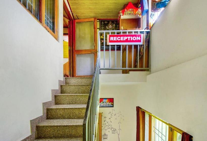 ホテル Oyo 46779 Moksh Villa