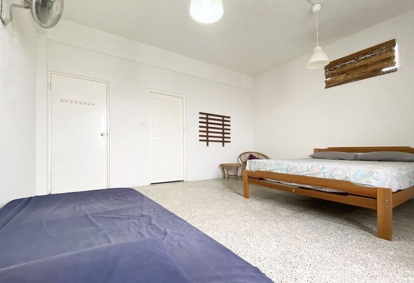 ホテル Oyo 90295 Beacon Homestay Kuching