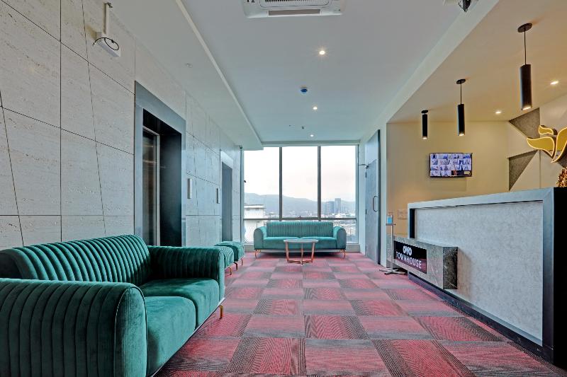 בית מלון כפרי Super Townhouse Pbg Mall Vashi