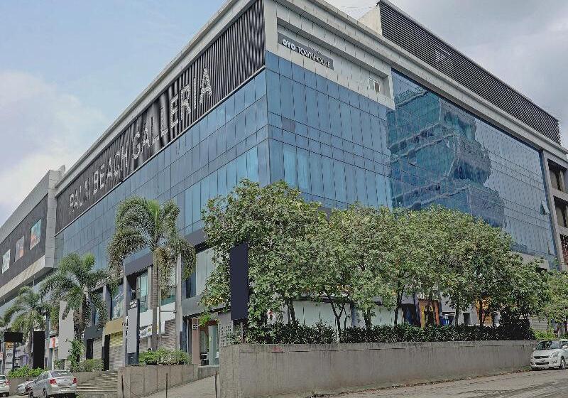 בית מלון כפרי Super Townhouse Pbg Mall Vashi