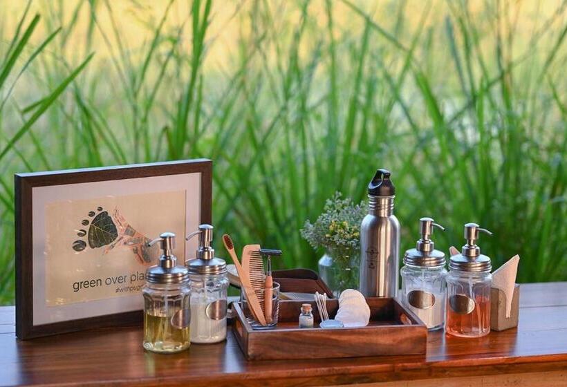 Hotel Wagoba Eco Lodge , Tadoba