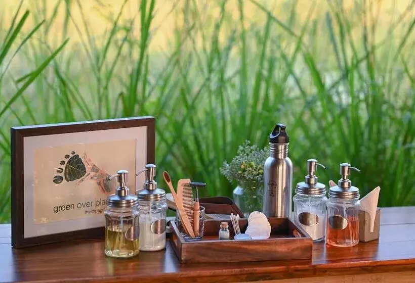 هتل Wagoba Eco Lodge , Tadoba