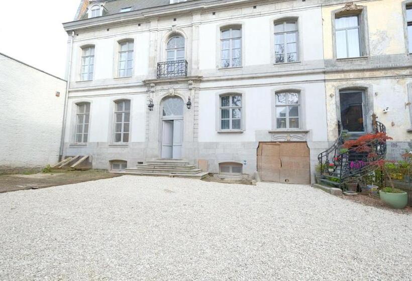 پانسیون La Maison De La Duchesse De La Vallière