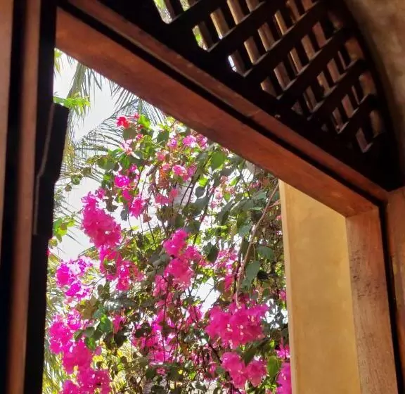 پانسیون Samaki House