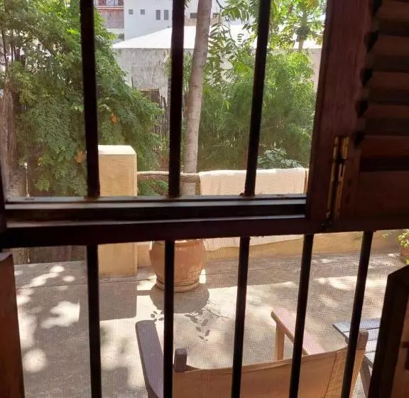 پانسیون Samaki House