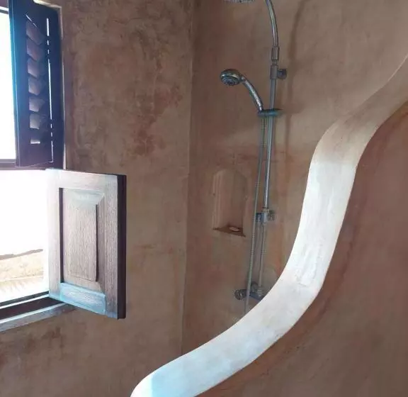 پانسیون Samaki House