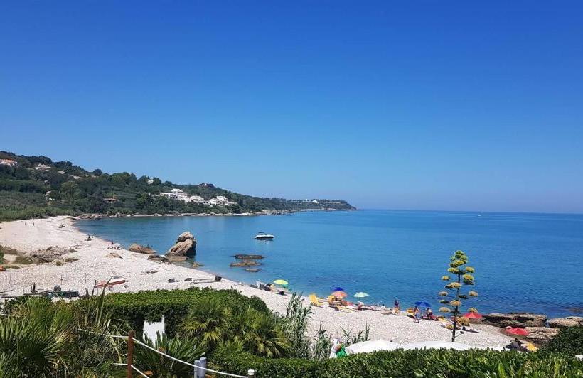 אתר נופש Baia Del Sole Vasto