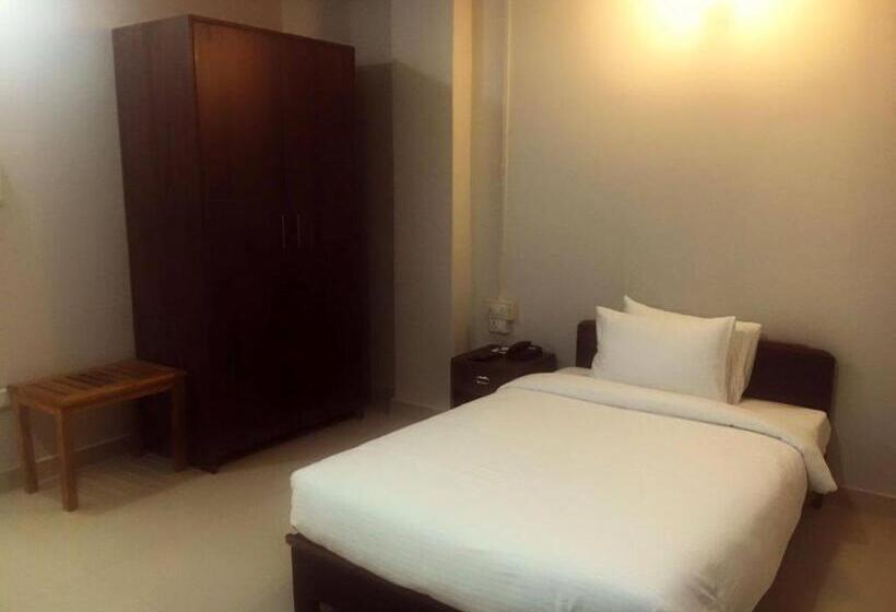 בית מלון כפרי Ariel