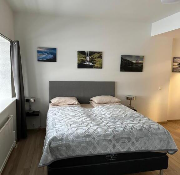 هتل Helgrindur Guesthouse