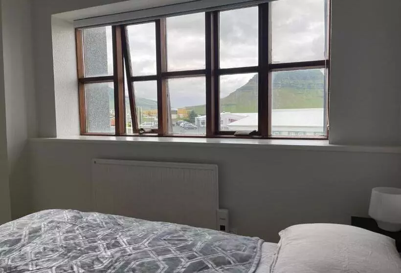 هتل Helgrindur Guesthouse