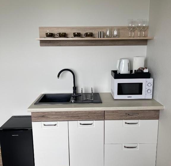 هتل Helgrindur Guesthouse