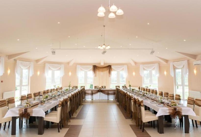 هتل Kentaur Lovaspanzió