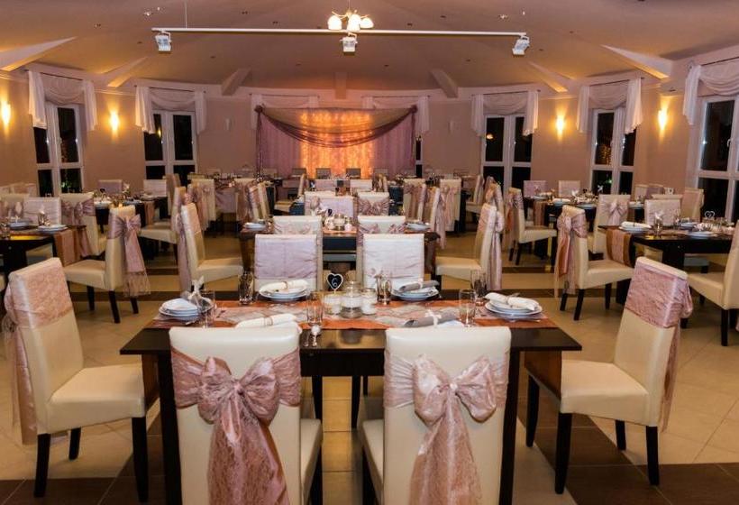 هتل Kentaur Lovaspanzió