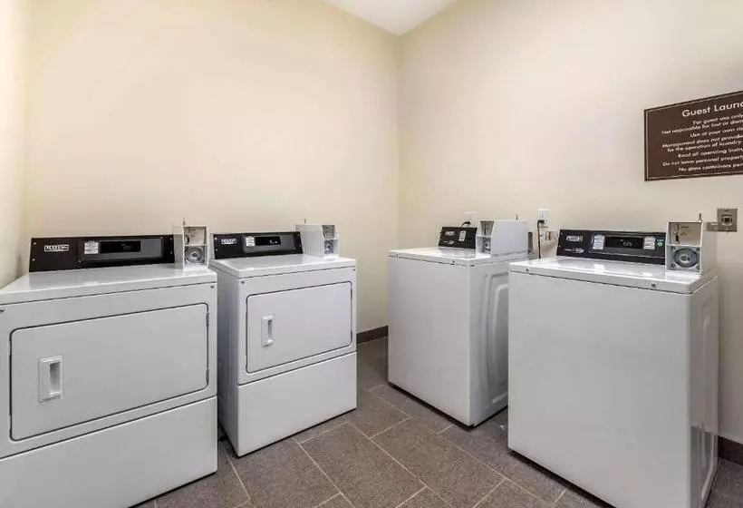 Hotelli Mainstay Suites