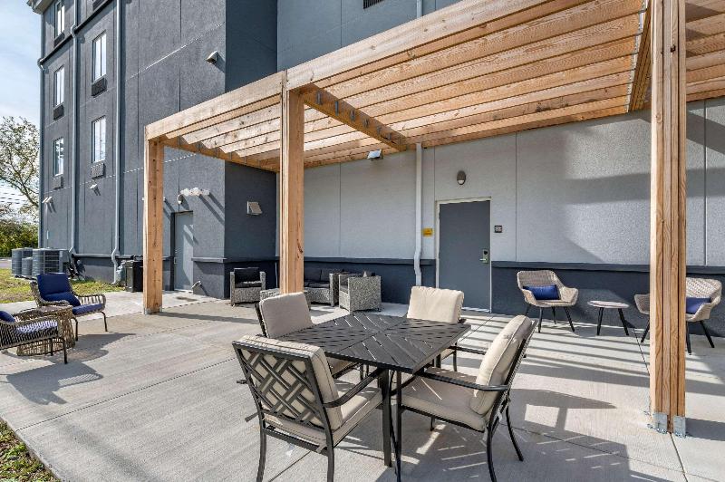 Hotel Mainstay Suites