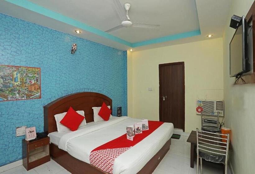 Flagship Hotel Neel Ganga