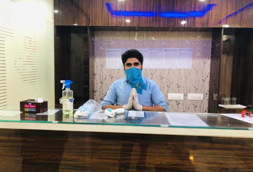 Itsy Hotels Royal Residency