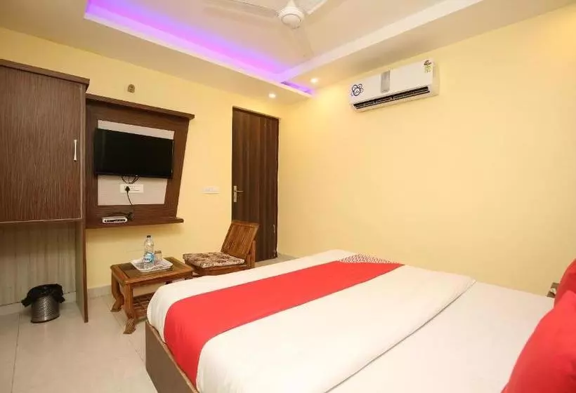 Itsy Hotels Royal Residency