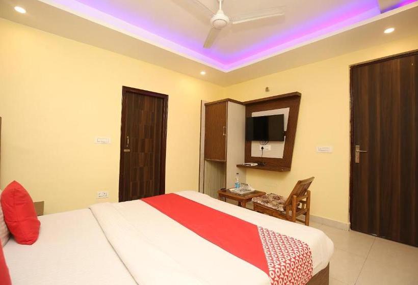 Itsy Hotels Royal Residency