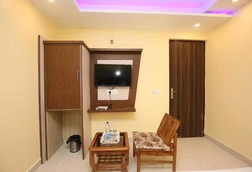 Itsy Hotels Royal Residency