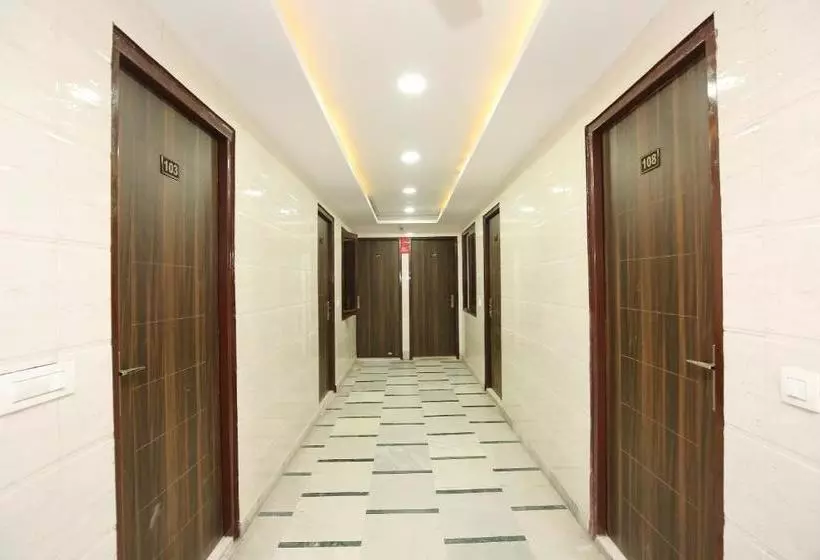 Itsy Hotels Royal Residency