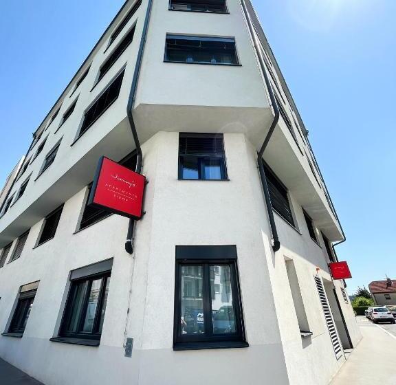 Jimmy S Apartments Siena