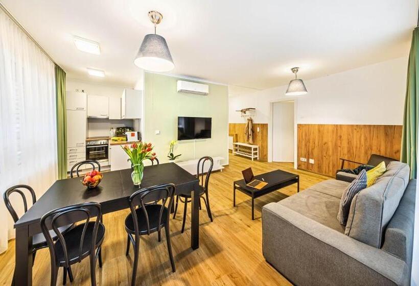 Jimmy S Apartments Siena