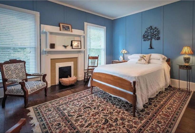 Magnolia House & Gardens B&b