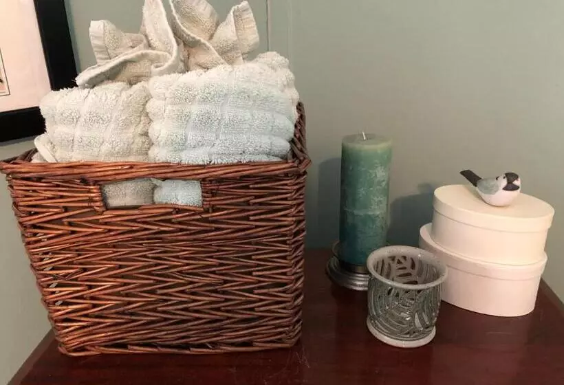 Magnolia House & Gardens B&b