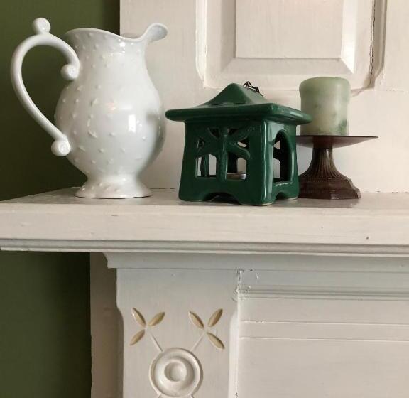 Magnolia House & Gardens B&b