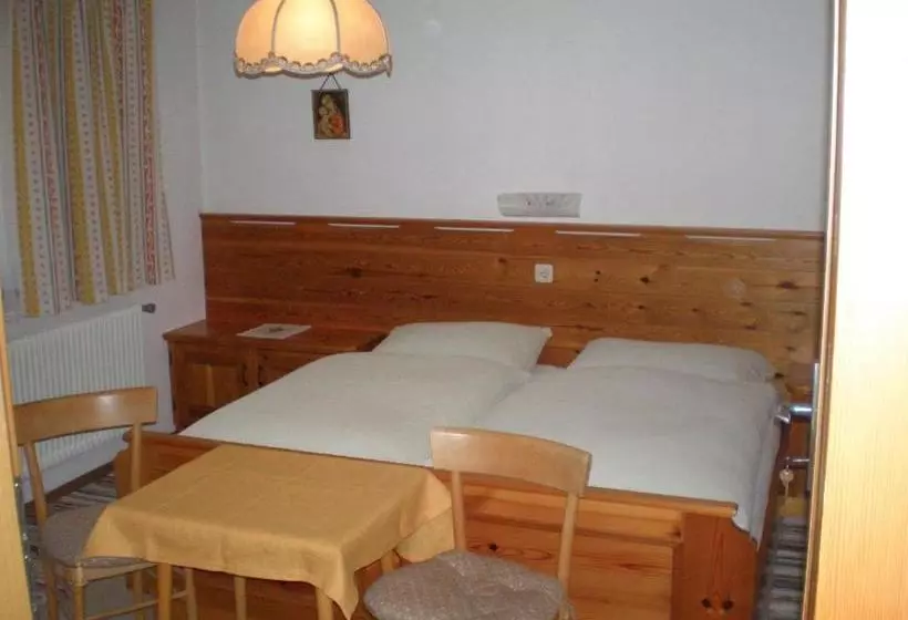 Majatalo Alpenhof Alt Lähn