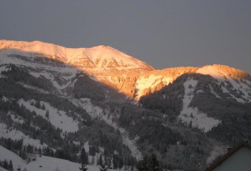 Пансион Alpenhof Alt Lähn