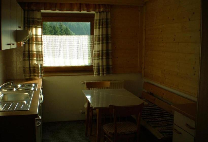 Пансион Alpenhof Alt Lähn