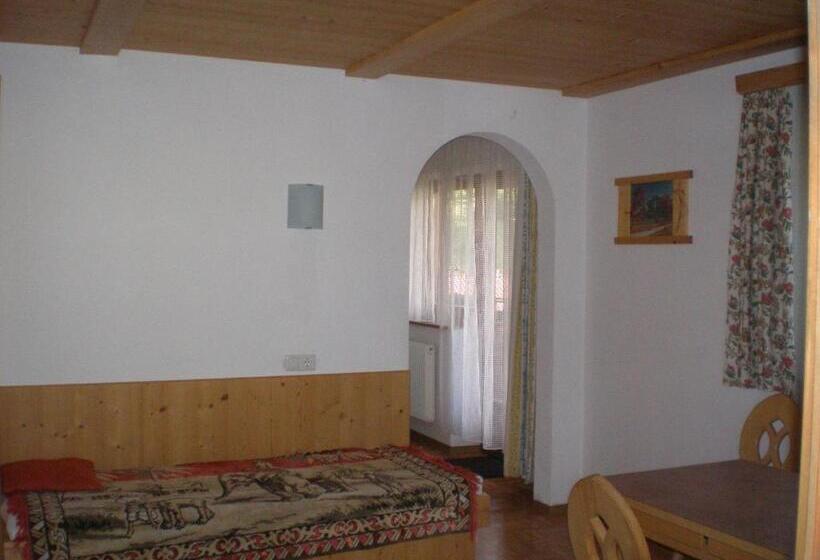 Пансион Alpenhof Alt Lähn