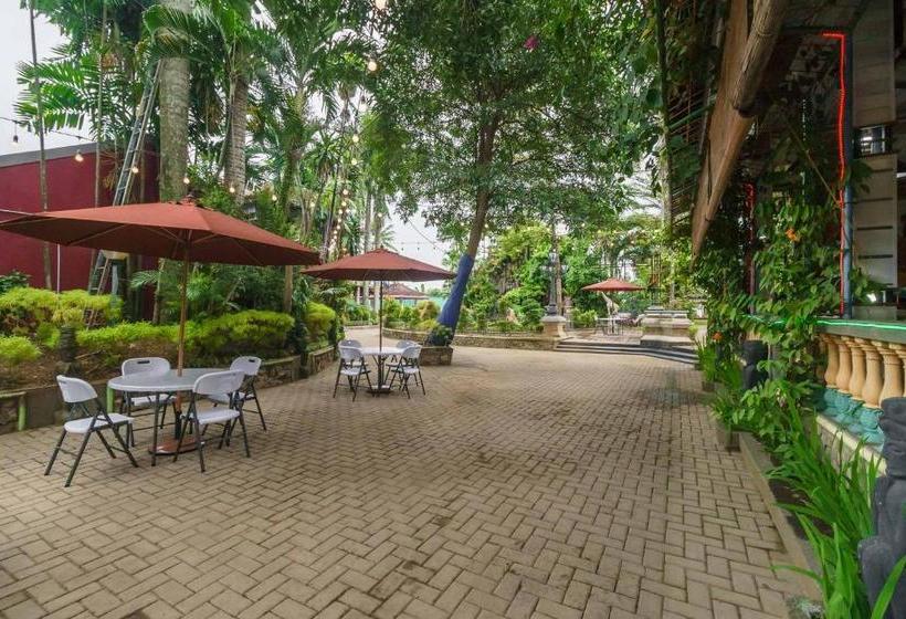 بنسيون Reddoorz Plus @ Setiabudi Medan 4