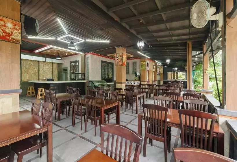 ペンション Reddoorz Plus @ Setiabudi Medan 4