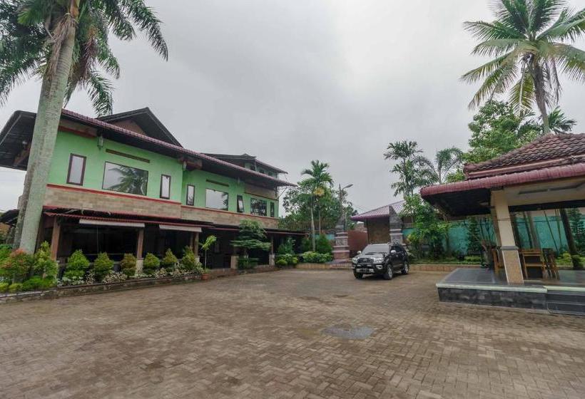 بنسيون Reddoorz Plus @ Setiabudi Medan 4