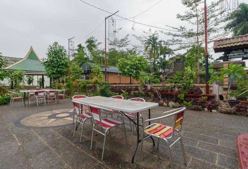 بنسيون Reddoorz Plus @ Setiabudi Medan 4