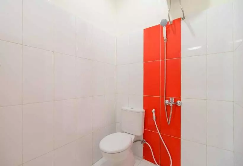 ペンション Reddoorz Plus @ Setiabudi Medan 4