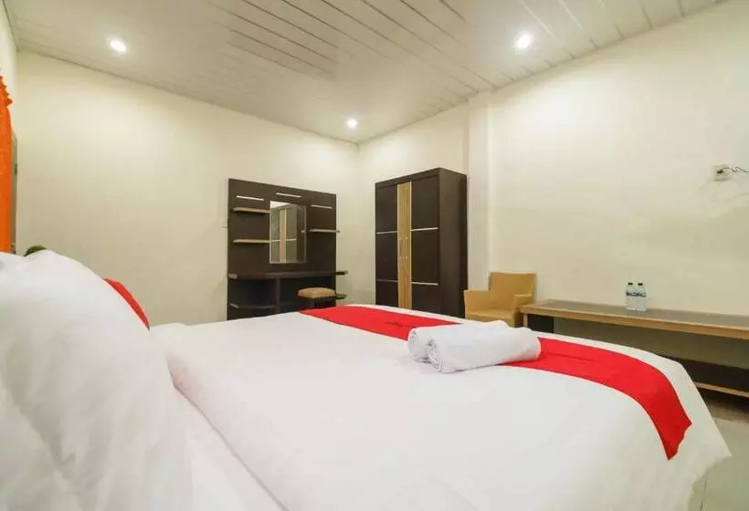 ペンション Reddoorz Plus @ Setiabudi Medan 4