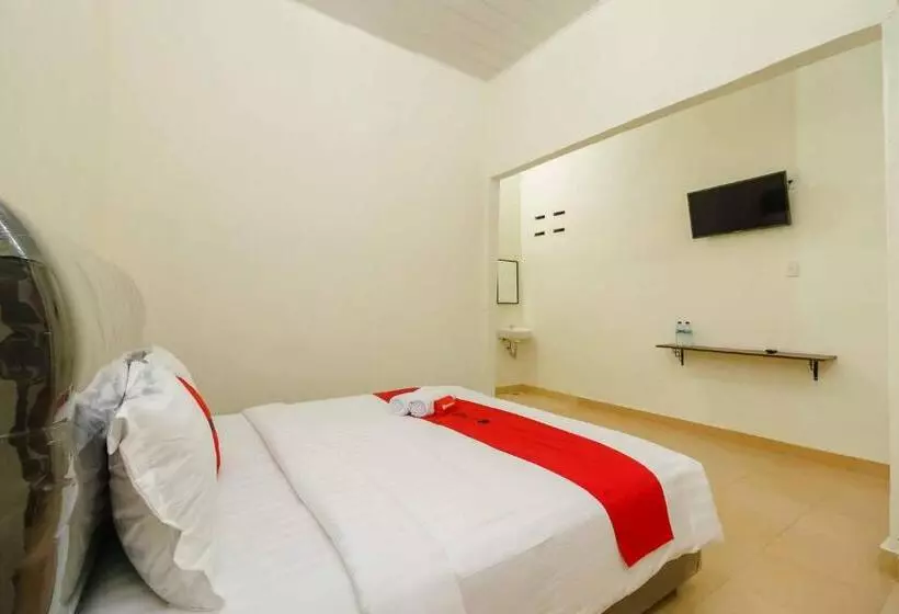 ペンション Reddoorz Plus @ Setiabudi Medan 4
